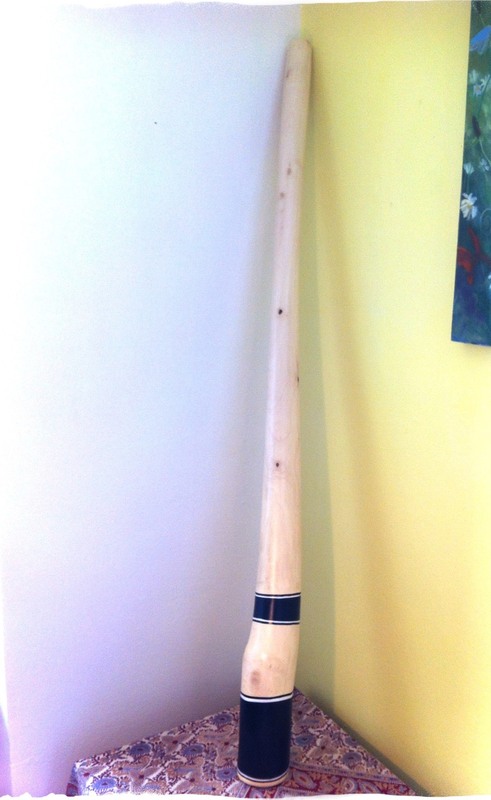 Didgeridoo - tradiční australský domorodý hudební nástroj - javor, délka 140 cm